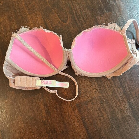 PINK Victoria's Secret Bra - Picture 2 of 4